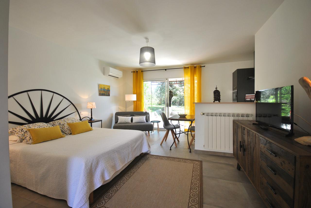 B&B La Badelle Gordes Εξωτερικό φωτογραφία